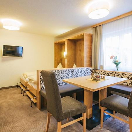Arlen Lodge Hotel Inkl Premium Karte Im Sommer St. Anton am Arlberg Exterior foto