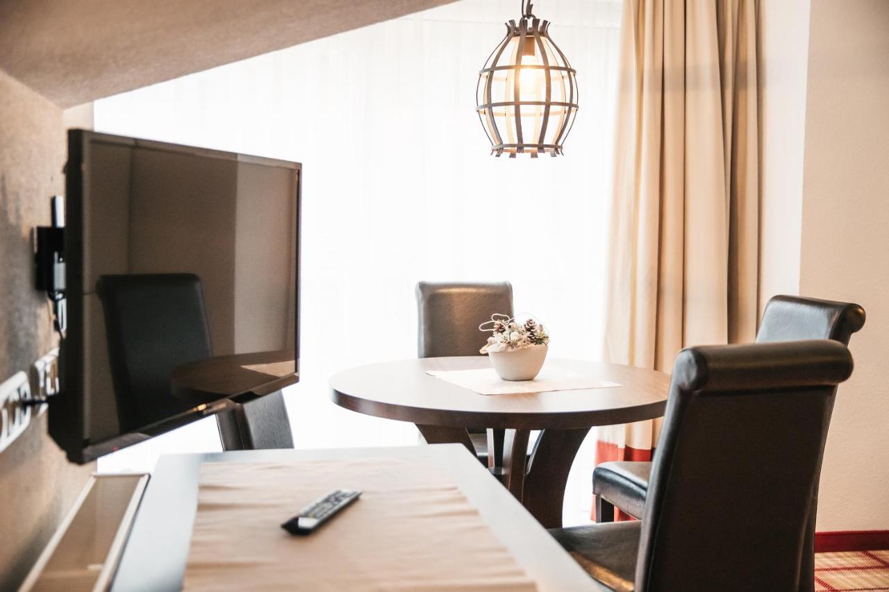 Arlen Lodge Hotel Inkl Premium Karte Im Sommer St. Anton am Arlberg Exterior foto